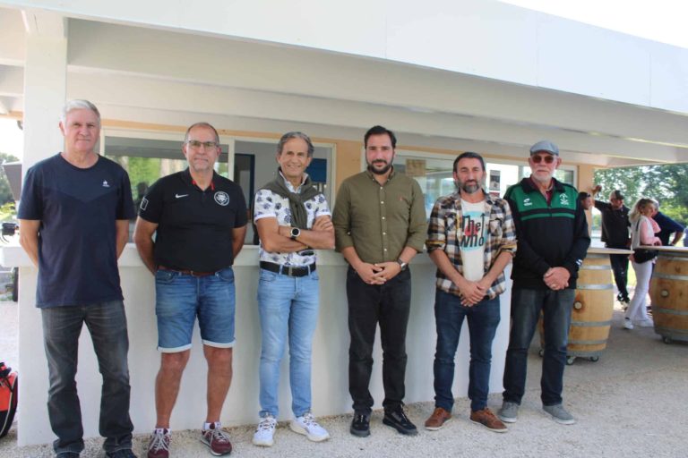 inauguration buvette stade Ménoni avec Monsieur le maire de Vic-En-Bigorre
